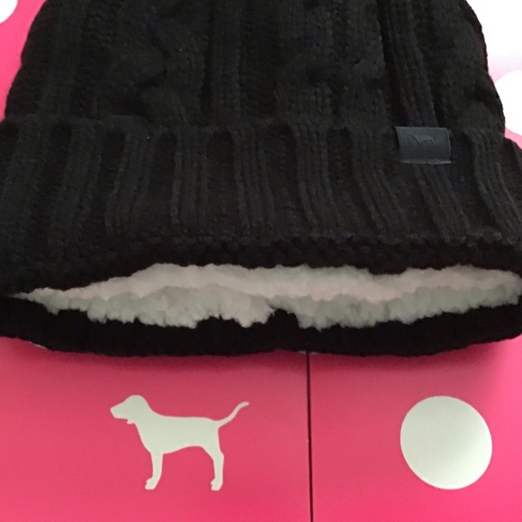 PINK VS Cable Knit Sherpa Lined Beanie New With Tag main image 4